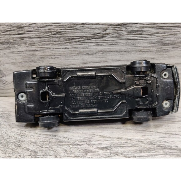 KNIGHT RIDER 2000 - VINTAGE 1982 UNIVERSAL STUDIOS 1:64 DIE-CAST - Picture 4 of 6